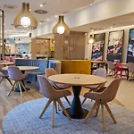 Hotel Hampton By Hilton Poznan