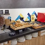 Hotel Hampton By Hilton Poznan
