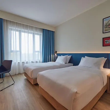 Hampton By Hilton Poznan 3*