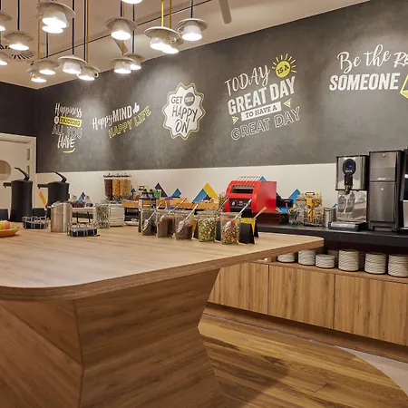 Hampton By Hilton Poznan