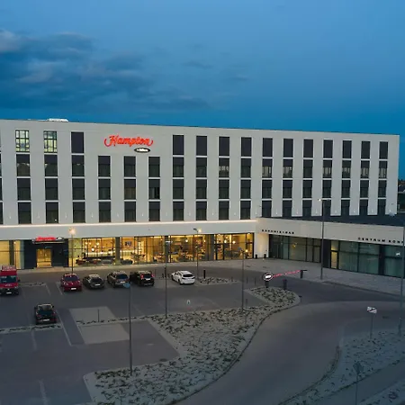 Hampton By Hilton Poznan Сважендз