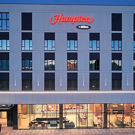 Hotel Hampton By Hilton Poznan