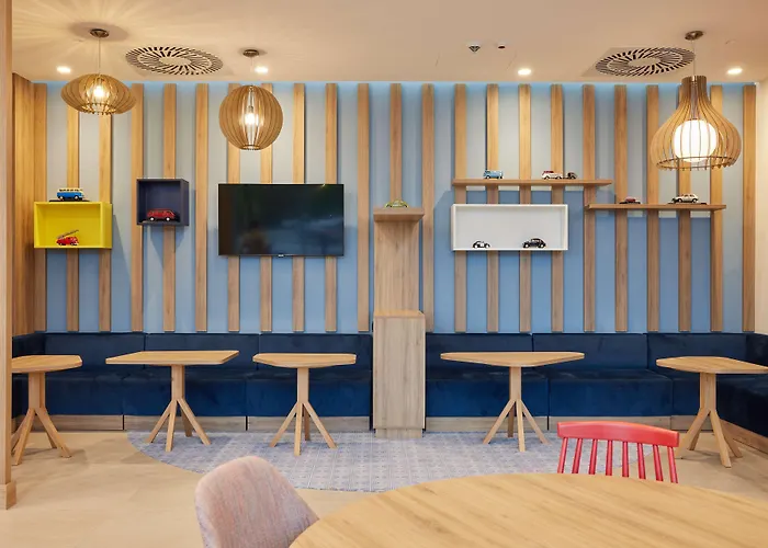 Hampton By Hilton Poznan Hotel 3*