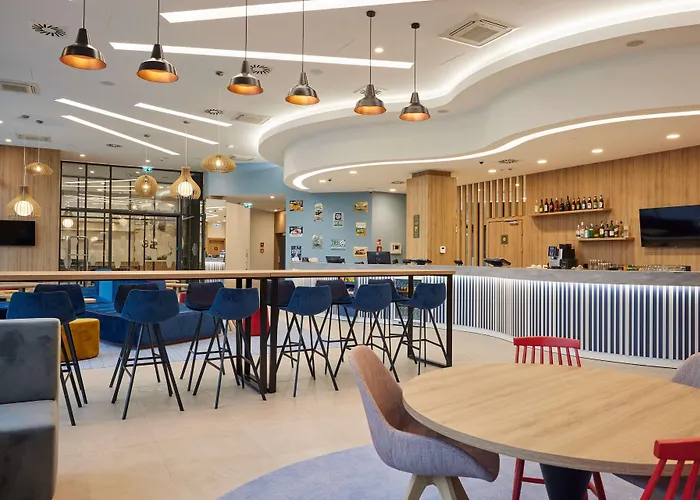 Hotel Hampton By Hilton Poznan