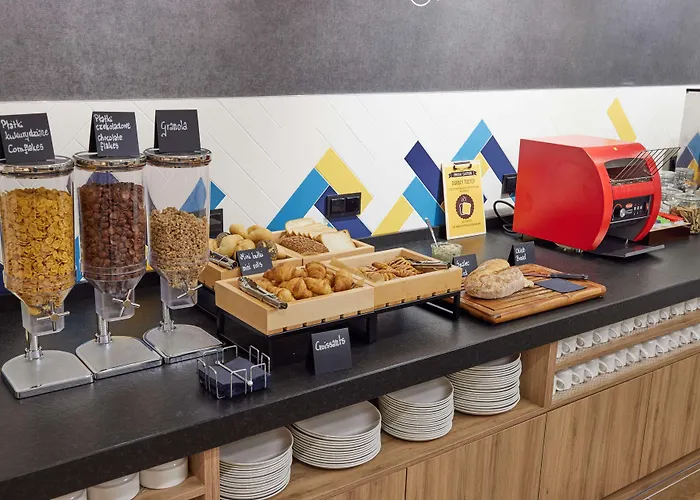 Hotel Hampton By Hilton Poznan